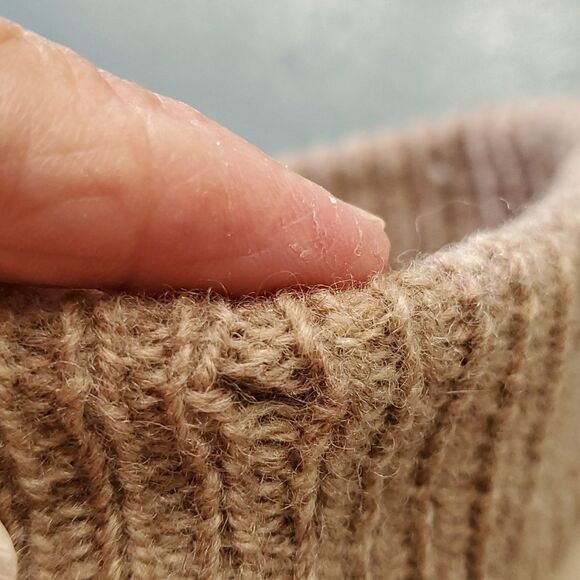 Handmade wool sweater.  Color cream. Guessing a Medium. Zipper closure. - Picture 13 of 13